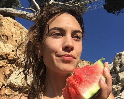 吃瓜欧美娱乐圈,瓜田李下,明星们的甜蜜与苦涩